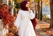 beyaz-elbiseye-hangi-renk-sal-gider