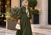 yesil-elbiseye-hangi-renk-sal-gider